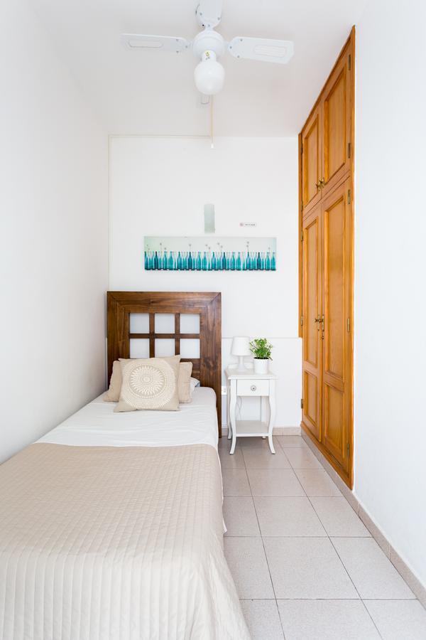 Pension Casablanca B&B Tenerife Santa Cruz de Tenerife Bagian luar foto